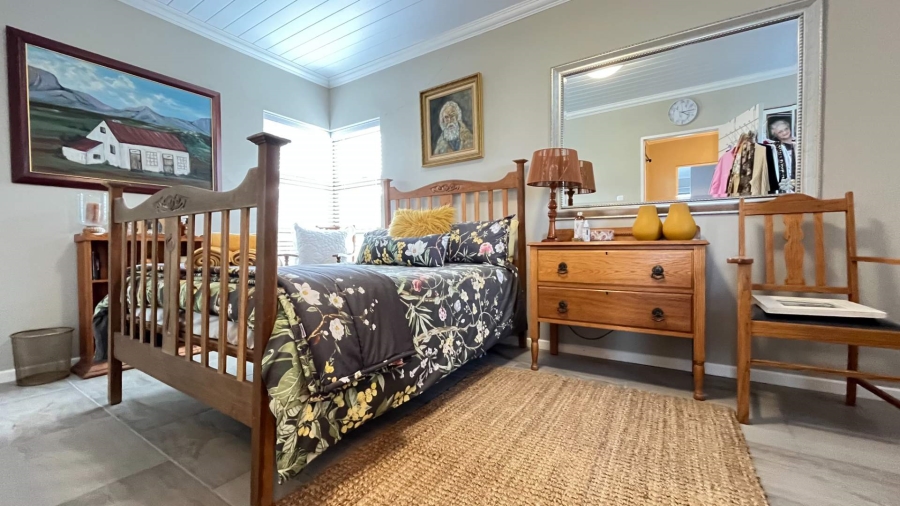 5 Bedroom Property for Sale in Dana Bay Western Cape